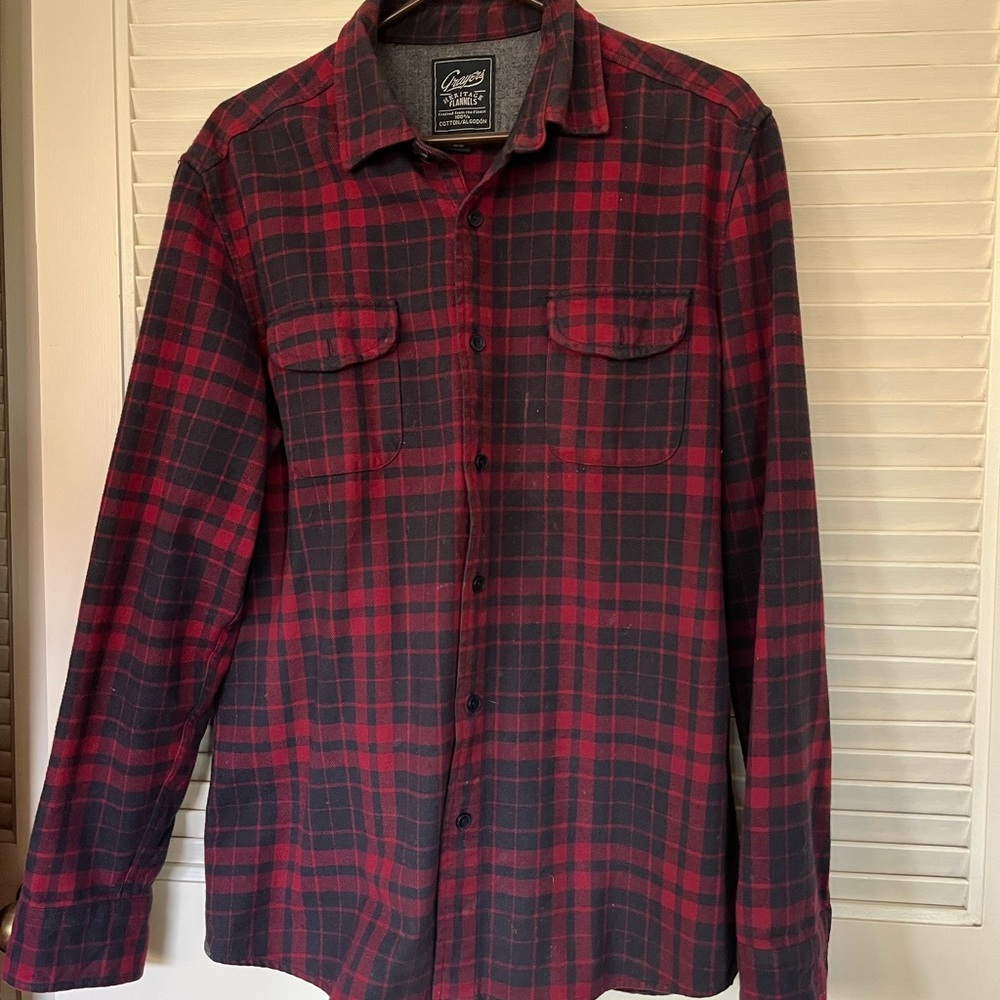 Grayers Heritage Flannel Co. mens flannel plaid red and black